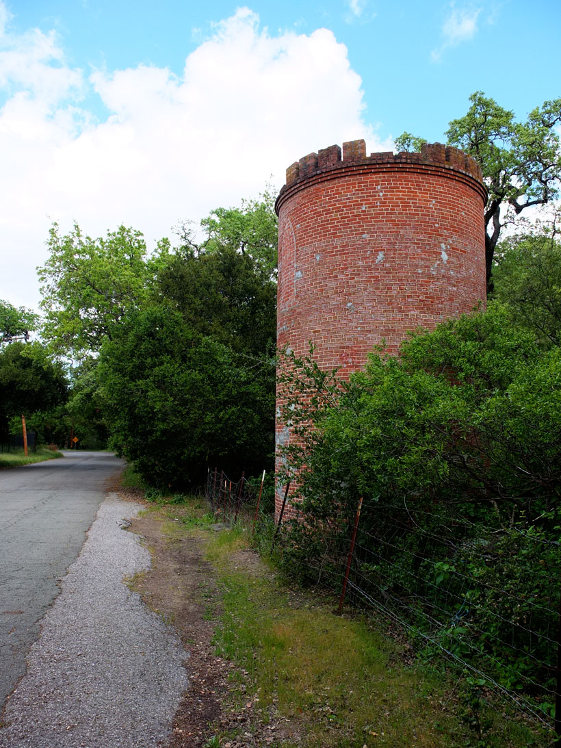 Frenchman's Roadside Tower © Yvonne Cornell, 2012