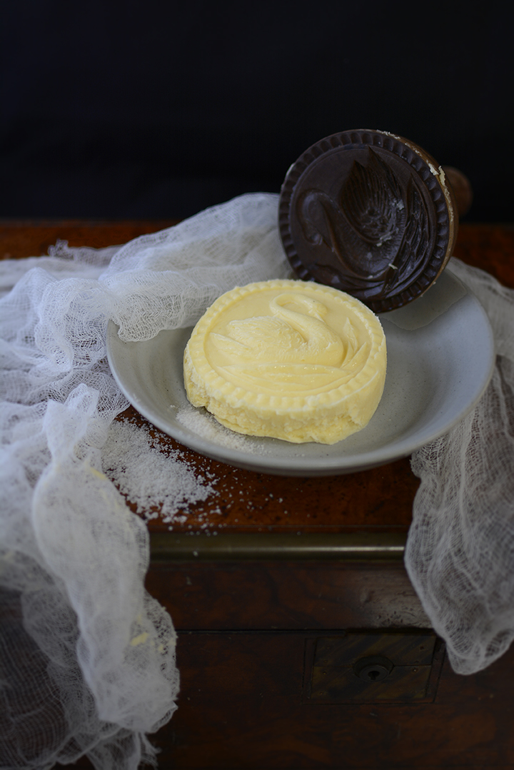 Butter & Swan Mold Refined