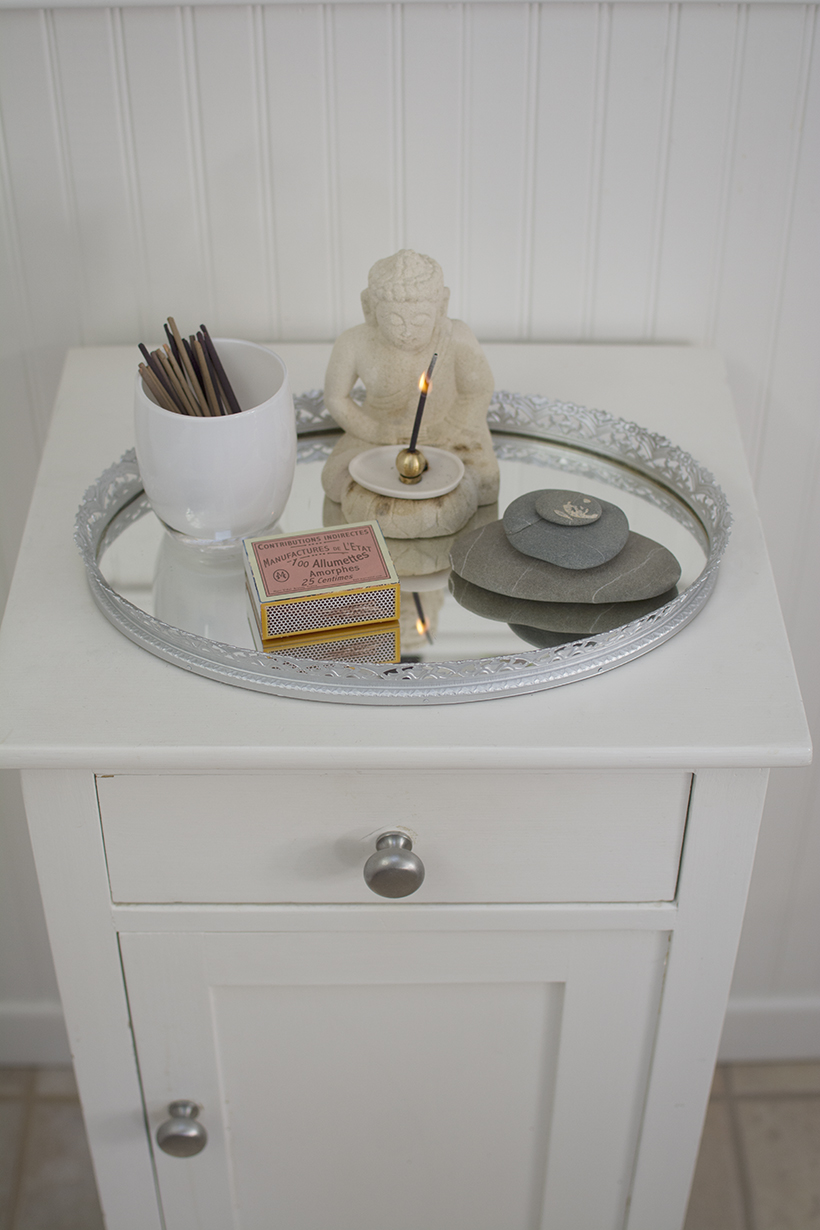 A DIY Incense Mirror Tray