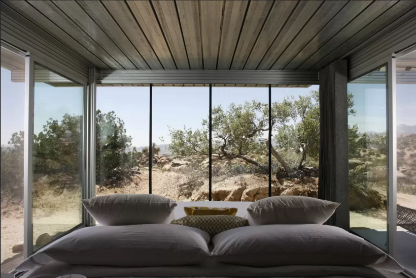 Off the Grid Green home in Pioneertown, California